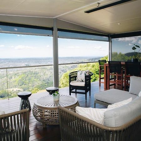 Flaxton Garden Home With Spectacular Coastal Views Montville Extérieur photo