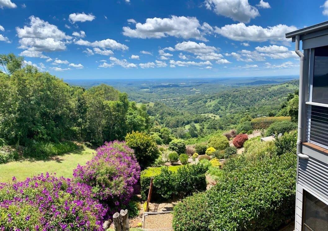 Flaxton Garden Home With Spectacular Coastal Views Montville Extérieur photo