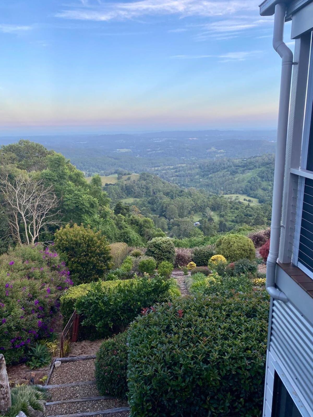 Flaxton Garden Home With Spectacular Coastal Views Montville Extérieur photo